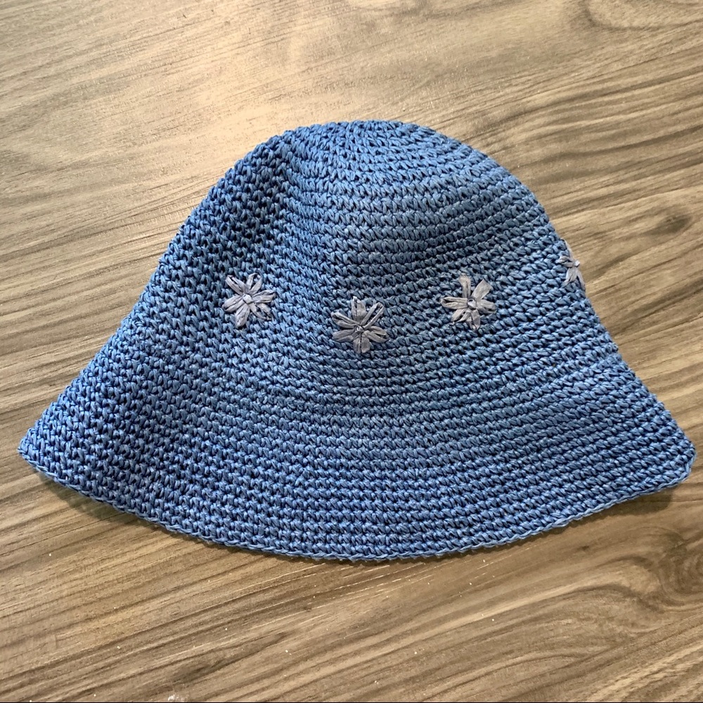 Vintage 90’s Blue Floral Bucket Hat